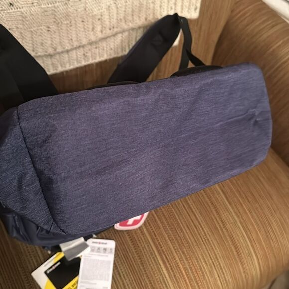 New With Tags Swissgear Navy 18" Laptop backpack - Picture 12 of 12